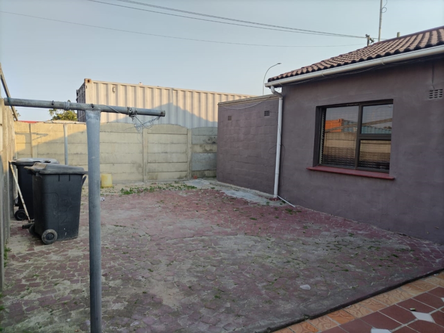 3 Bedroom Property for Sale in Khaya Western Cape